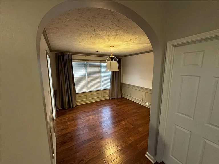 1425 Overland Xing — Photo 11