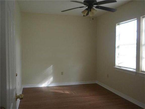 4th image of 8099 Grant St