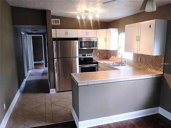 5th image of 4407 Elderberry Dr