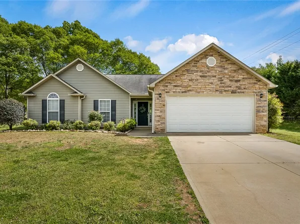 100 Pepper Dr, Belton, SC 29627
