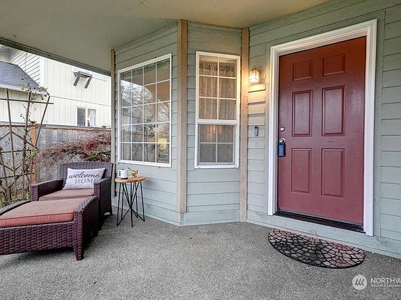2nd image of 7922 193rd Street Ct E