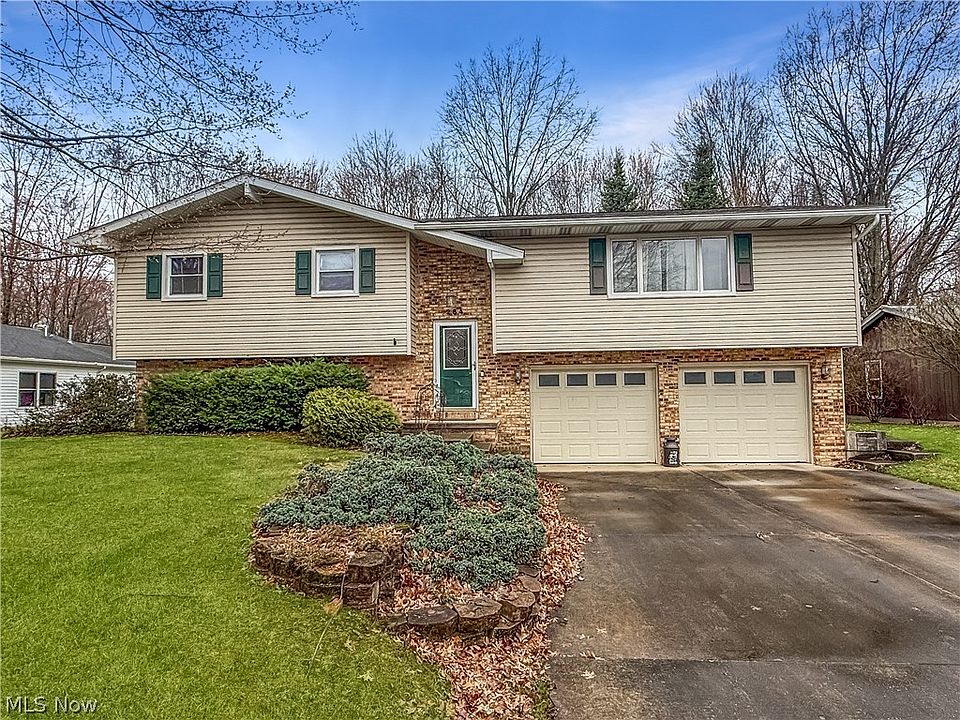 1st image of 284 Old Oak Dr
