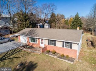 2402 Shawnee Dr, Finksburg, MD