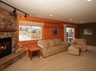 1138 Nuthatch Dr, Waconia, MN 55387
