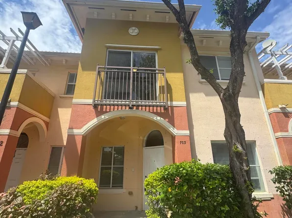 703 N SANTA CATALINA Circle #703, North Lauderdale, FL 33068