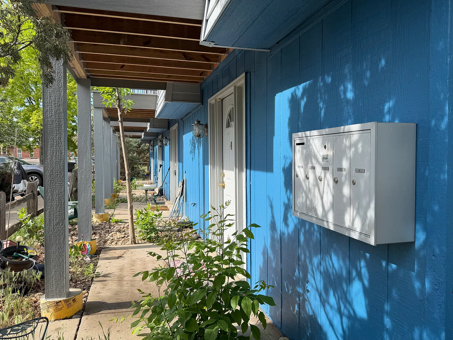 2 bed, 800 sqft, $1,900 — Photo 2