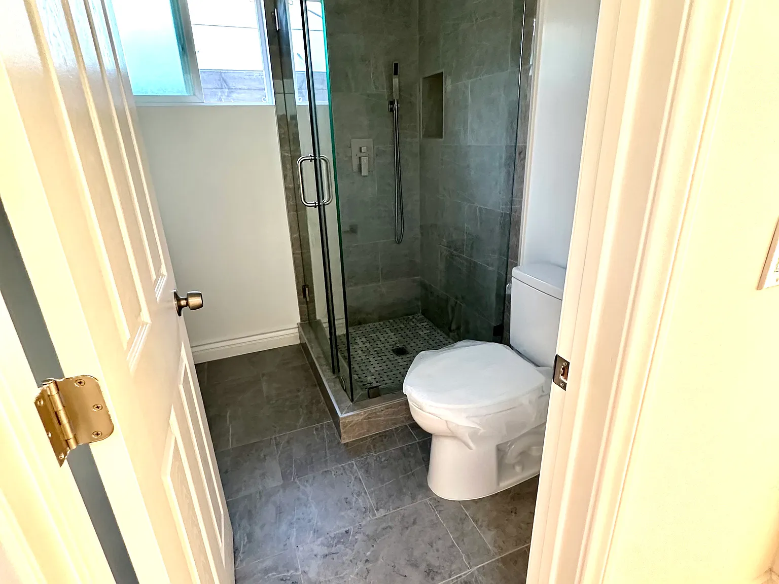 1 bed, 500 sqft, $2,300 — Photo 2