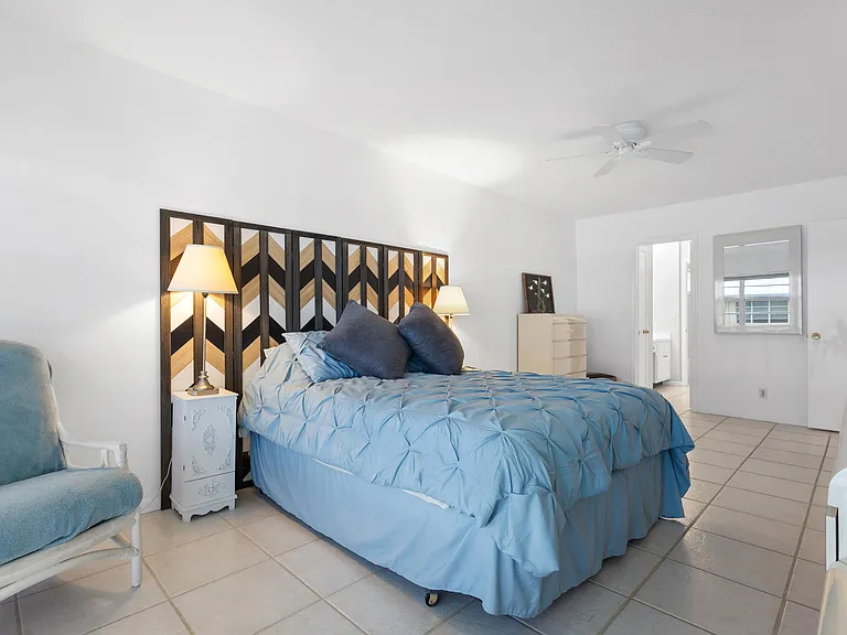3851 N Ocean Blvd #404 — Photo 11