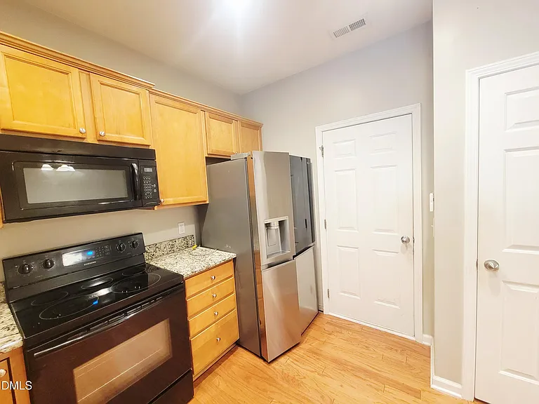 7248 Racine Way — Photo 8