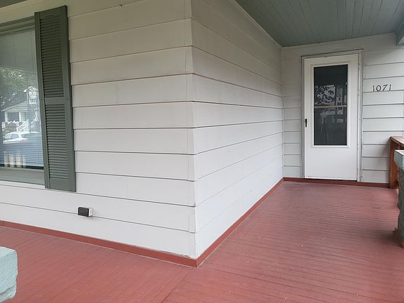2nd image of 1071 1st St