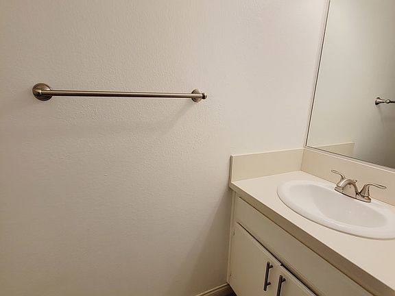 4th image of 14605 Burbank Blvd #104