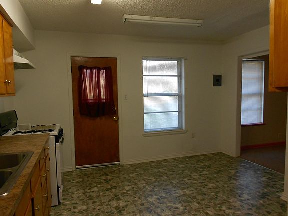 5th image of 908 Leeper Dr
