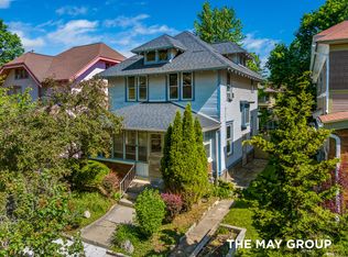 733 Lockwood St NE, Grand Rapids, MI 49503