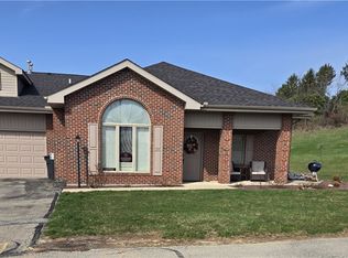 6237 Overlook Ln, Belle Vernon, PA 15012