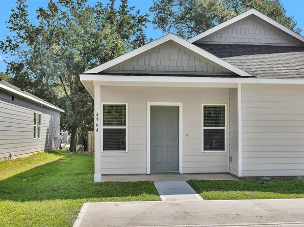 496 Golden St, Willis, TX