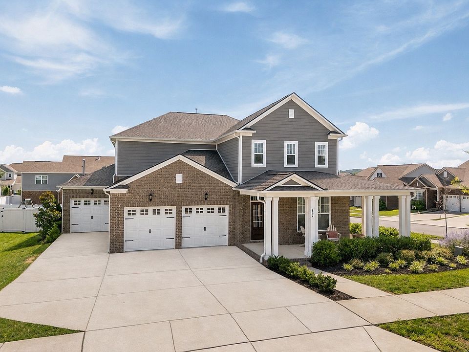 1st image of 804 Rockwell Dr