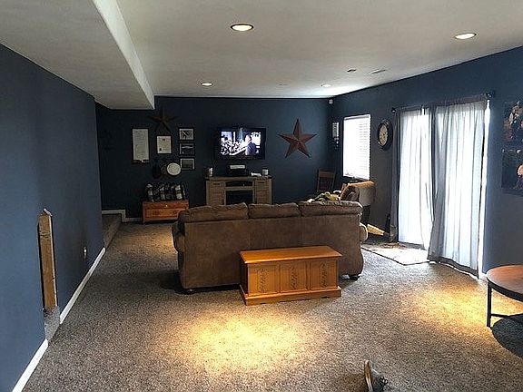 5th image of 6004 N Ella St