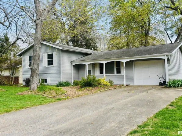 1001 S Emerald Ln, Carbondale, IL 62901