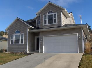 866 Fairview Dr, Moscow, ID 83843