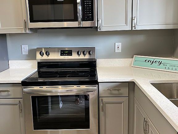3rd image of 3592 Lake Bayshore Dr #K217