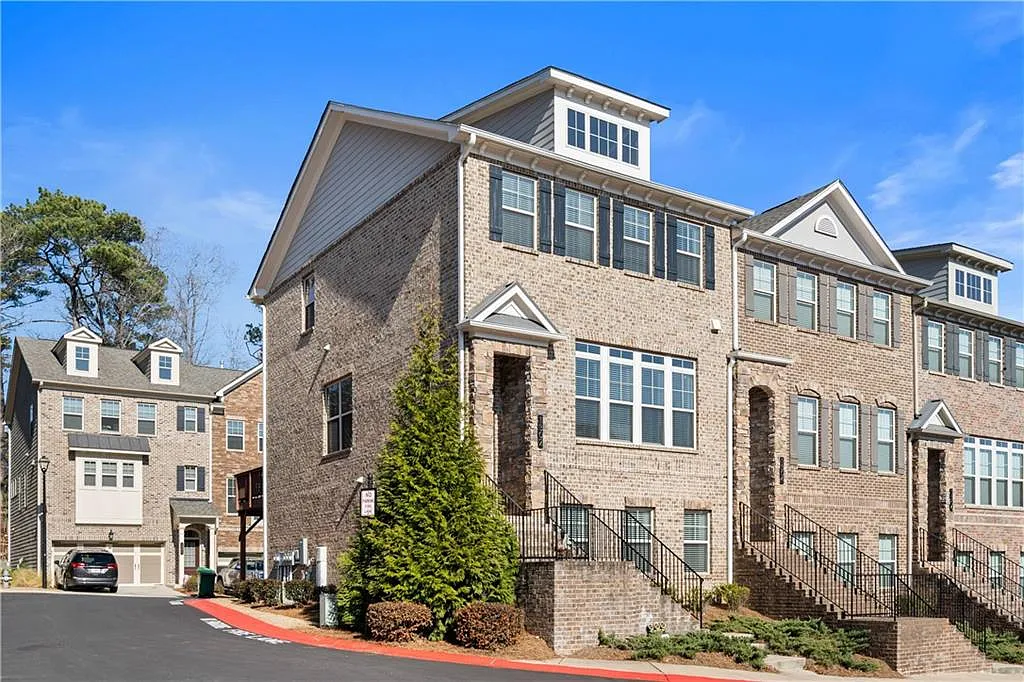 Building Photo - 1302 Harris Way