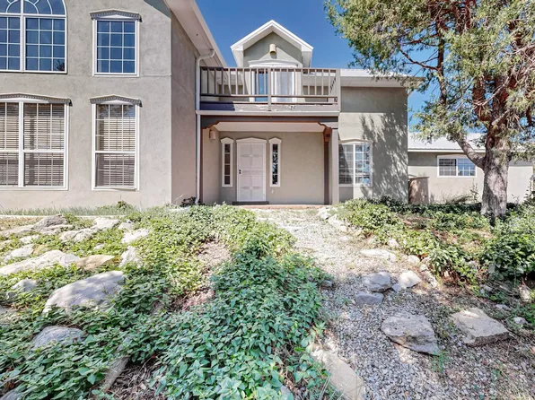 38 Easy St, Tijeras, NM 87059