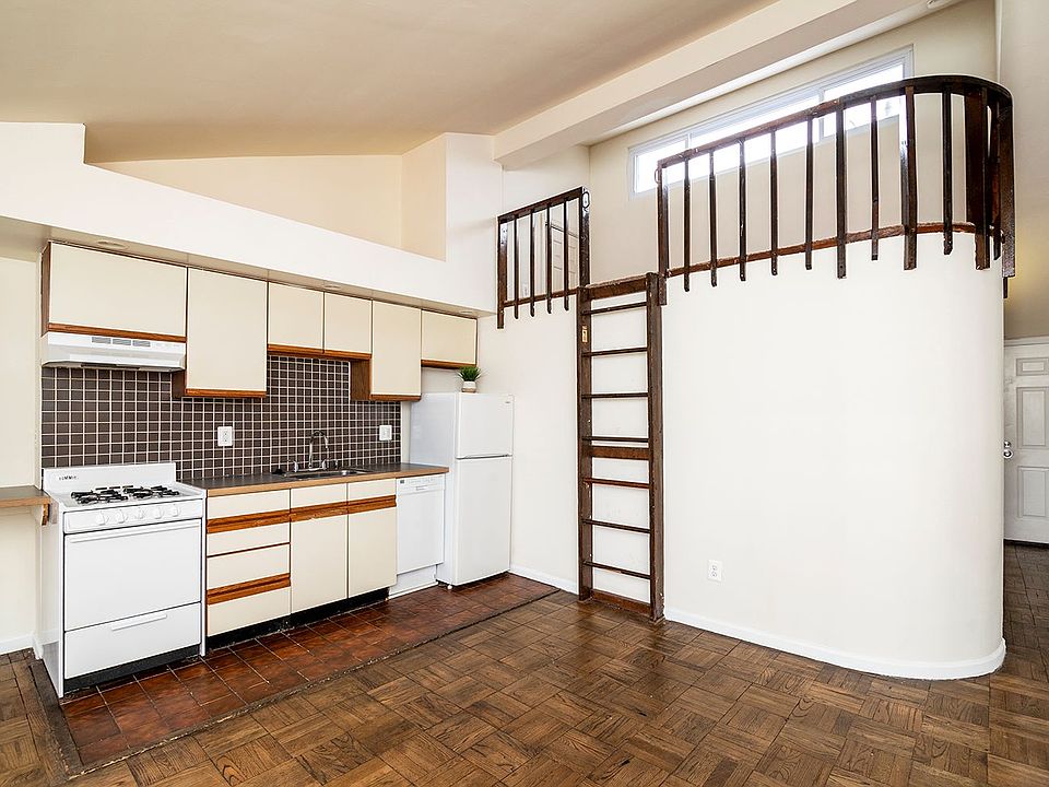 Unit 4F One Bed for early July $1395