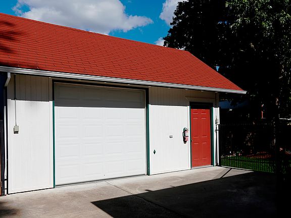 Garage With Well Lite Shop