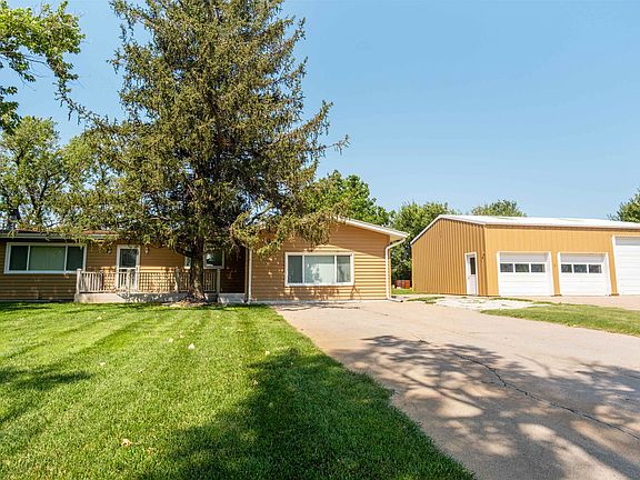 4th image of 635 E Lochland Rd