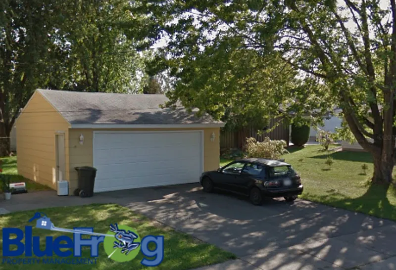 3 bed, 1.0 bath, $1,599 — Photo 2