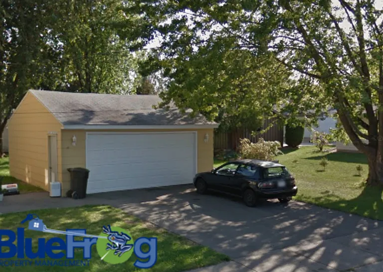 2631 S Telulah Ave — Photo 2