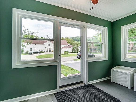 2nd image of 6987 Cambridge Ave