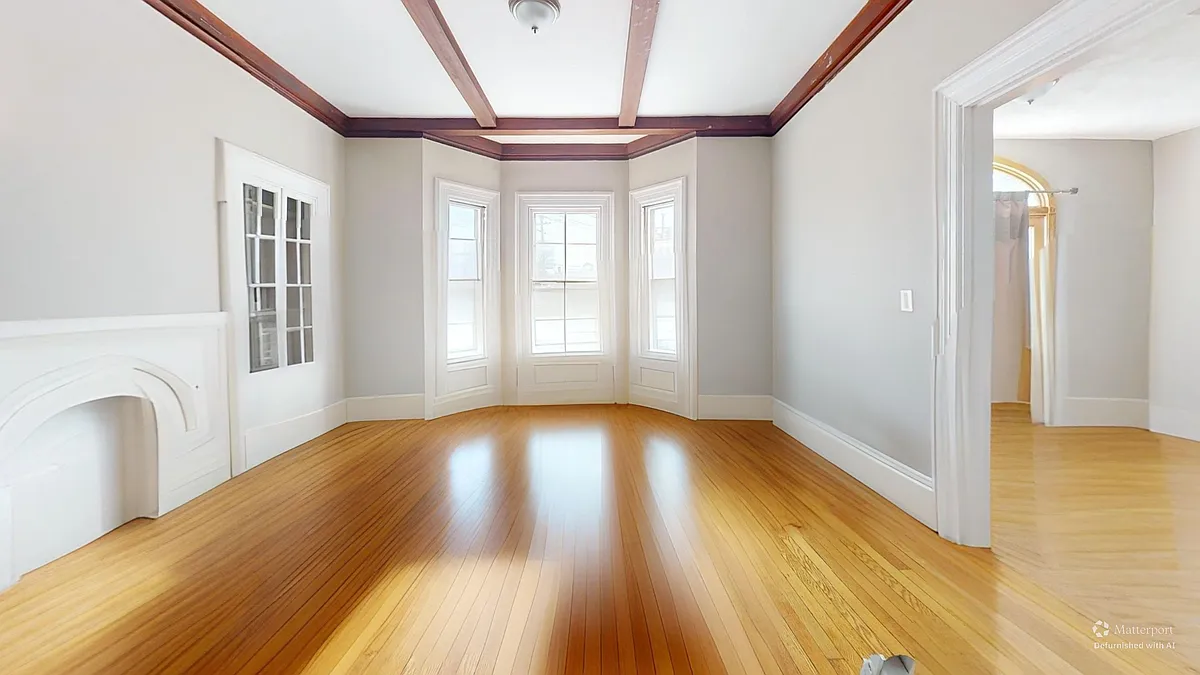 Building Photo - 12 Lyman St #3