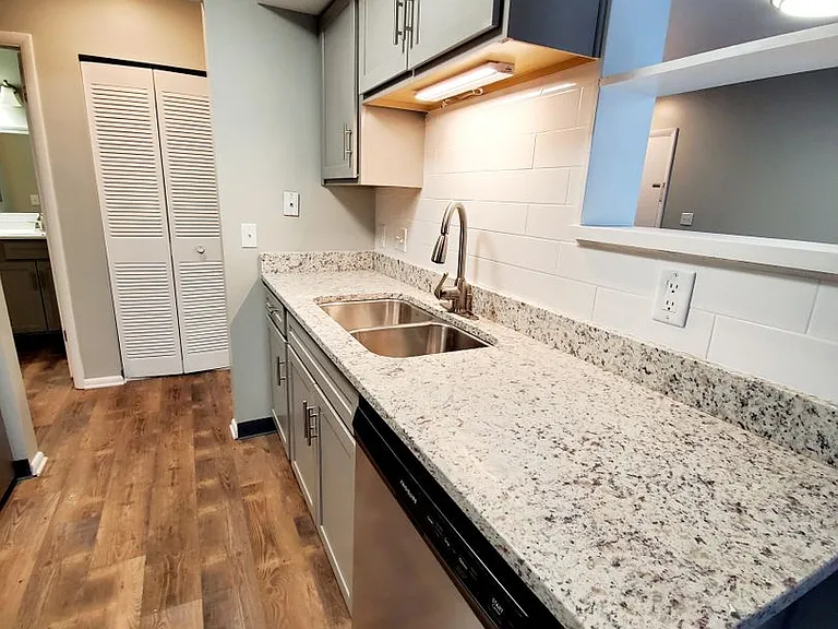 Sugarbush Apartments — Photo 53