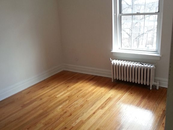 4th image of 3900 Manhattan College Pkwy APT 6F