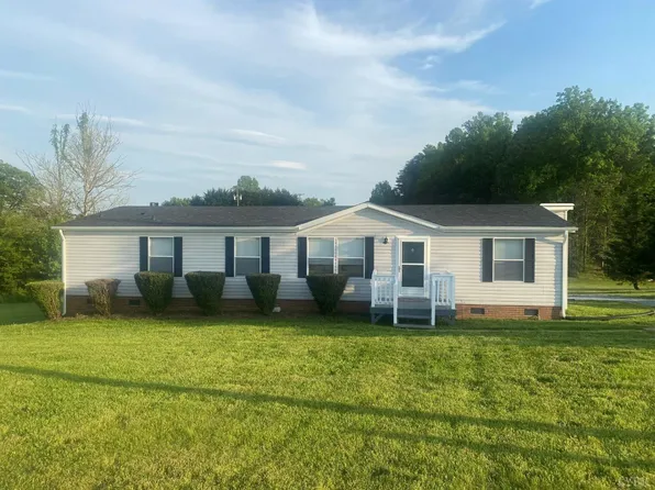 141 Paisley Rd, Gretna, VA 24557
