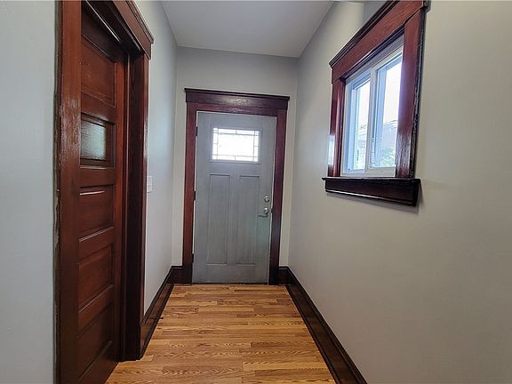 5th image of 3849 W 39th St