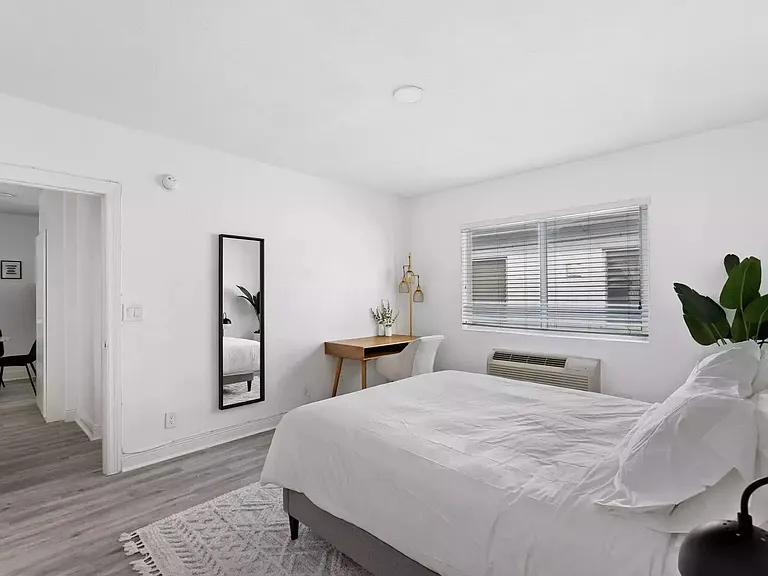 7315 Carlyle Ave #18 — Photo 7