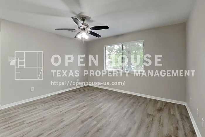 8718 Pines Place Dr — Photo 17
