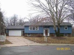 1325 W Treeline Ct, Dunlap, IL 61525