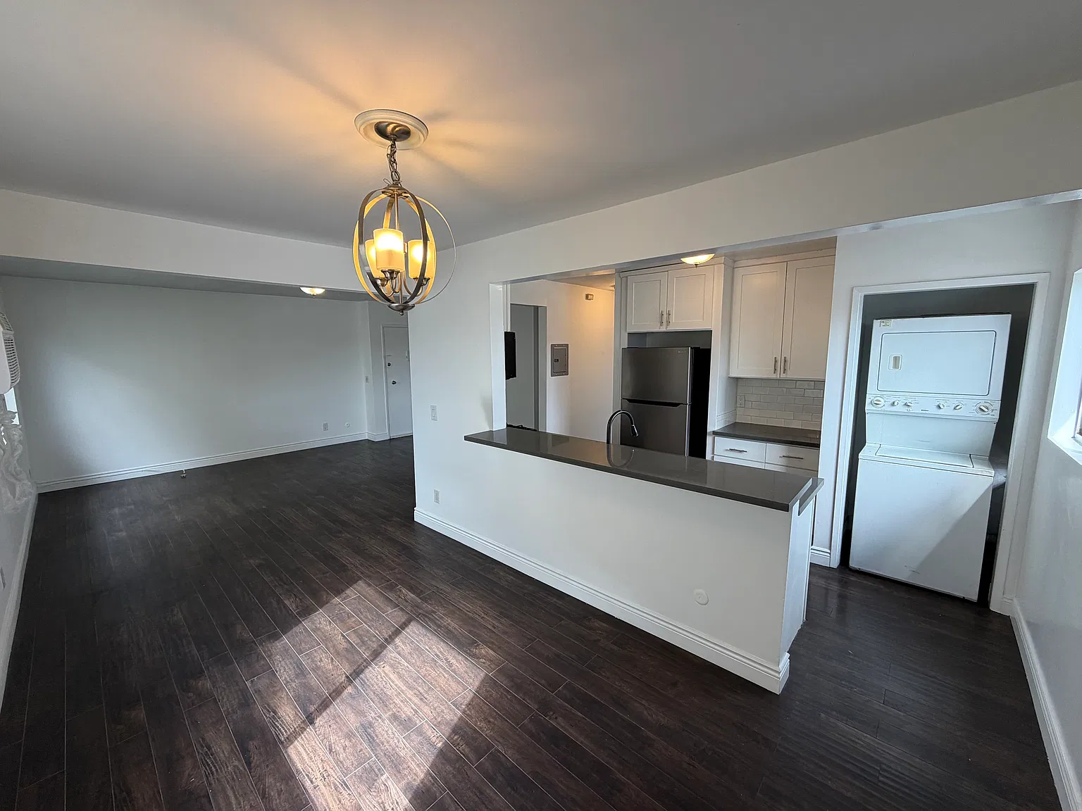 2 bed, 1100 sqft, $2,695 — Photo 3