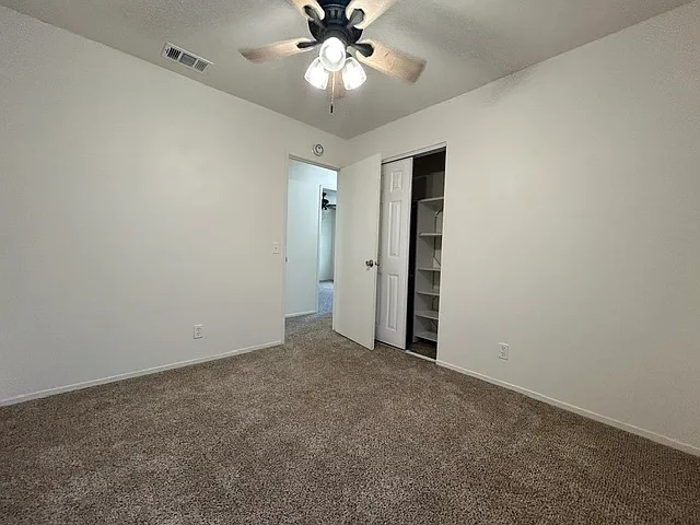 5523 Portola Cir — Photo 37