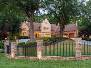 875 Marseilles Dr, Sandy Springs, GA 30327