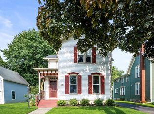 7 Woodlawn Ave, Fairport, NY 14450