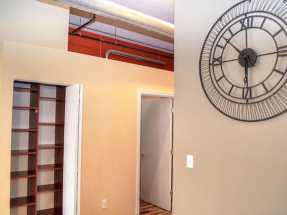 4th image of 1520 Washington Ave APT 715