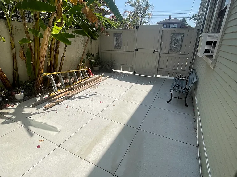 1066 Robinson Ave #2R — Photo 22
