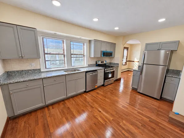 131 Elm St #2, Everett, MA 02149