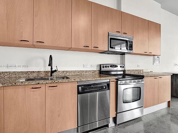 5th image of 2100 Van Buren St APT 417