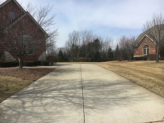 3rd image of 53 Long Cove Dr