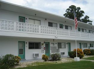 11200 86th Ave APT 105, Seminole, FL 33772